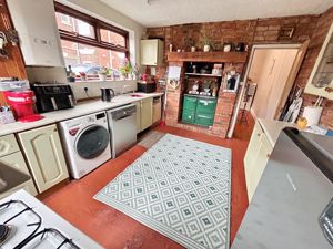 Kitchen- click for photo gallery